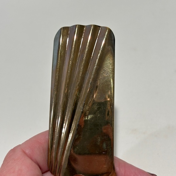 Vintage 70’s 80’s shiny gold link stretchy slinky belt - Picture 7 of 10